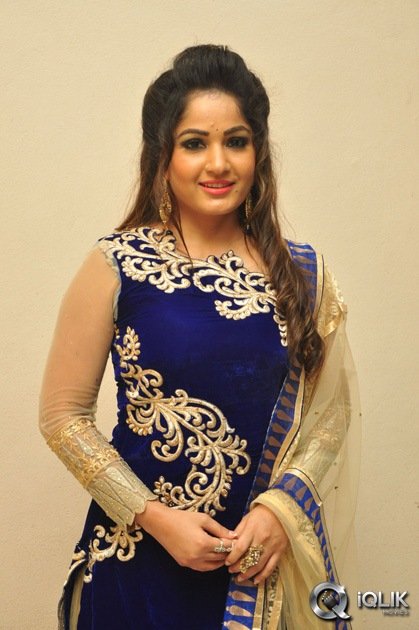 Madhavi-Latha-At-Iddaram-Movie-Audio-Launch